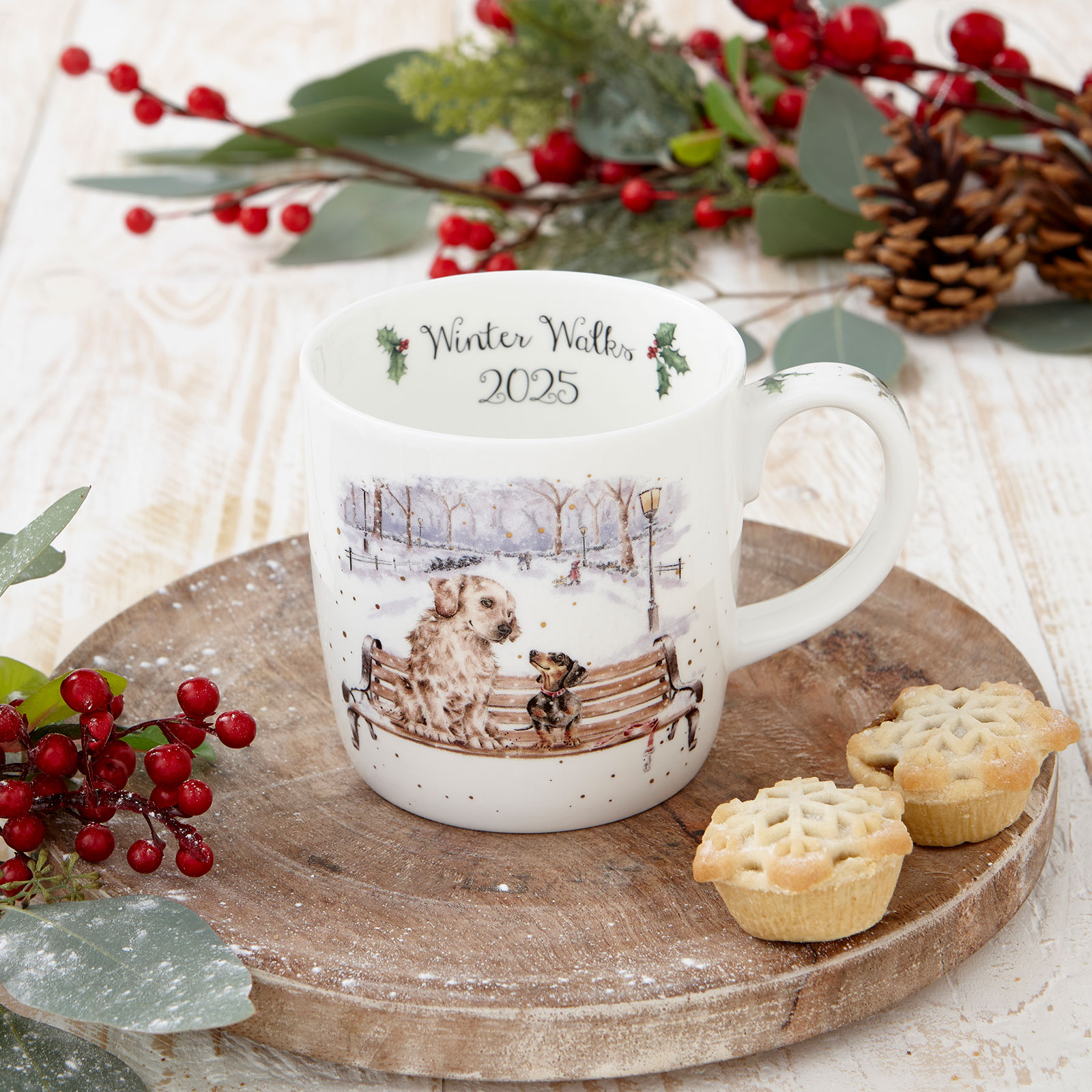 Royal Worcester Wrendale Designs Becher Winter Walks 2025 0,40ltr.