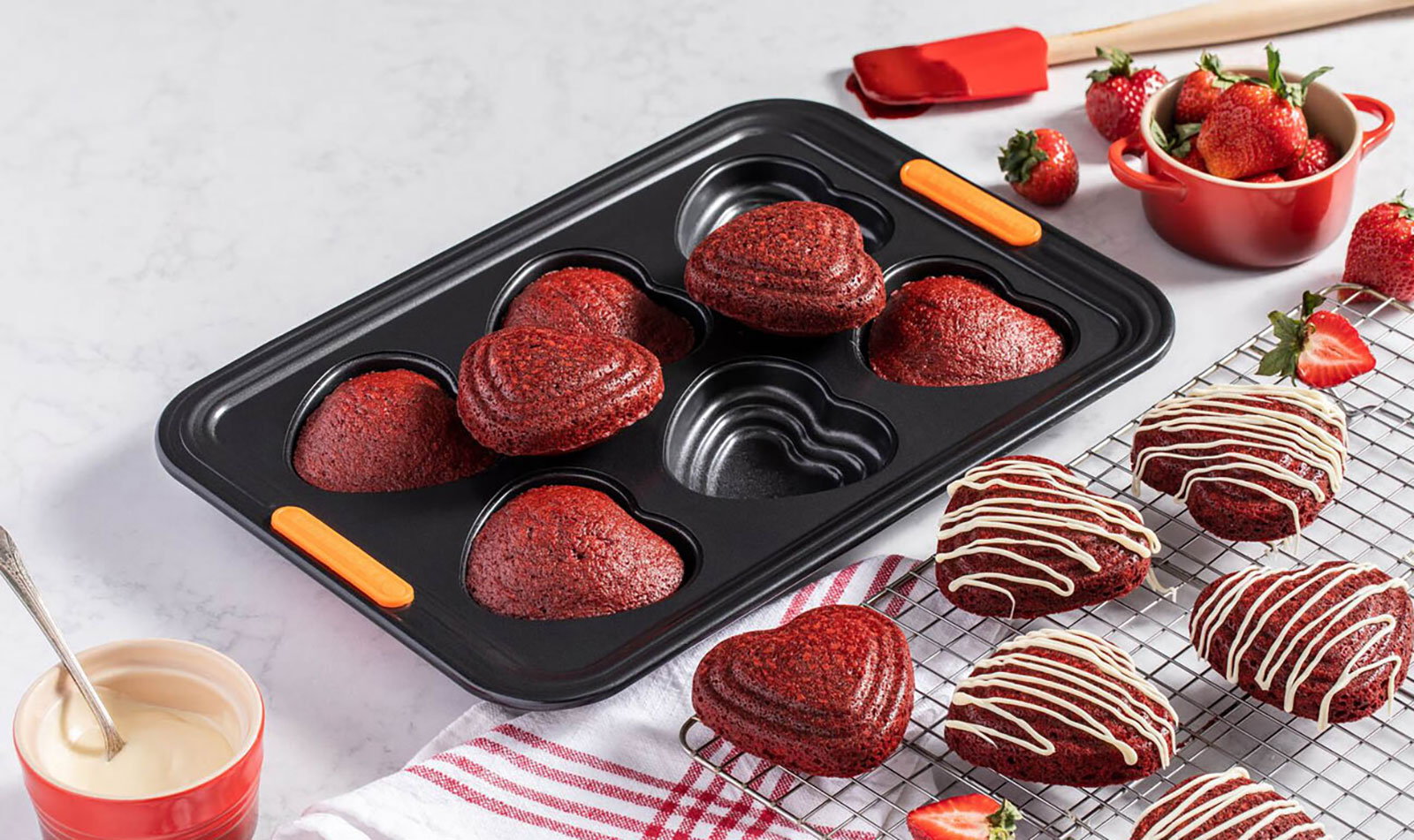 Le Creuset Herzform mit Stufen 6er