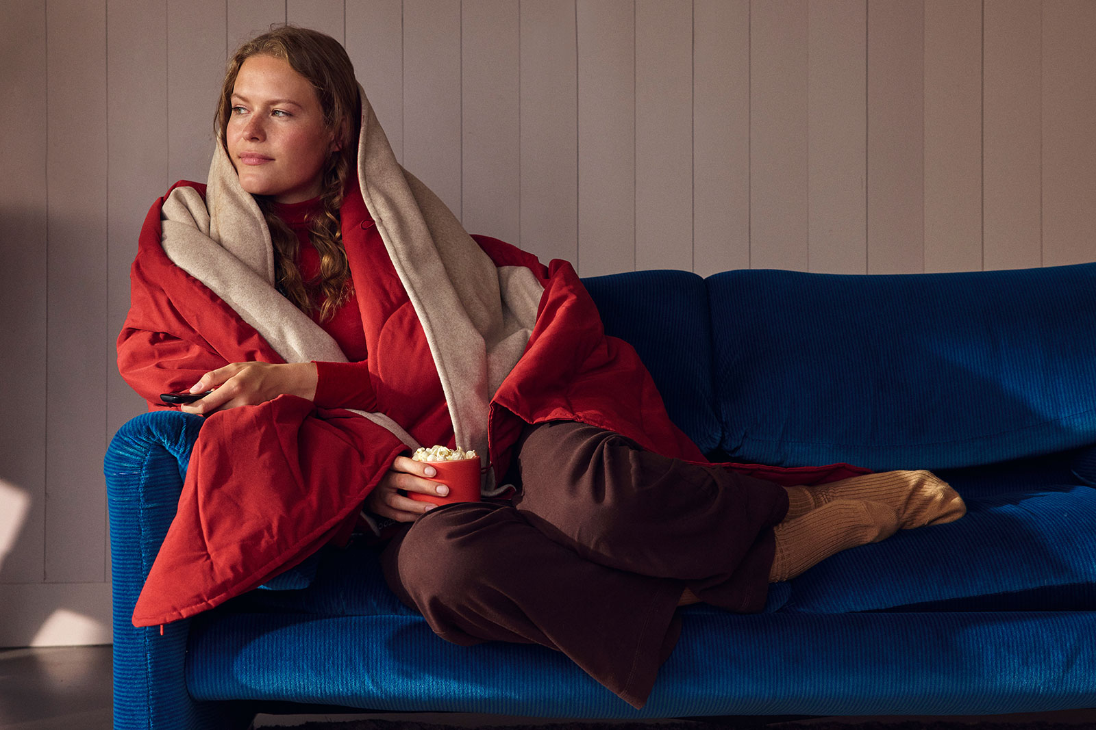 Stoov Huge Hug Heizdecke Original Earth Red S3