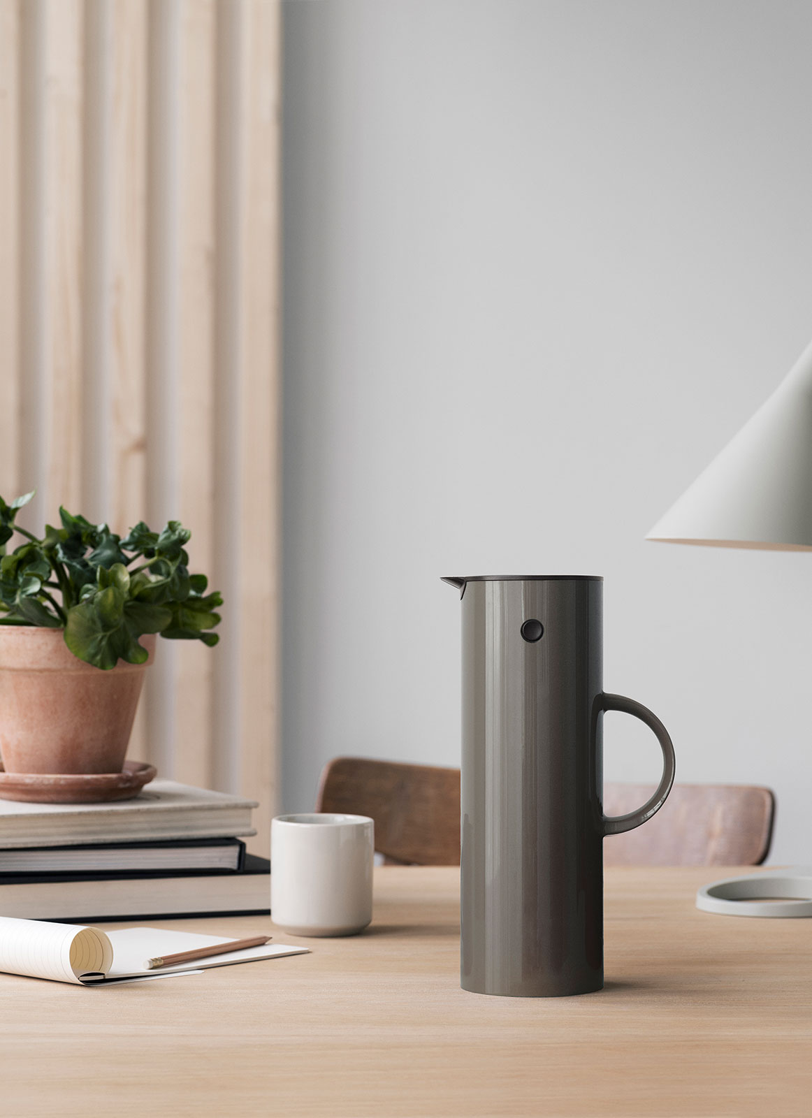Stelton EM77 Isolierkanne 1ltr. bark 988
