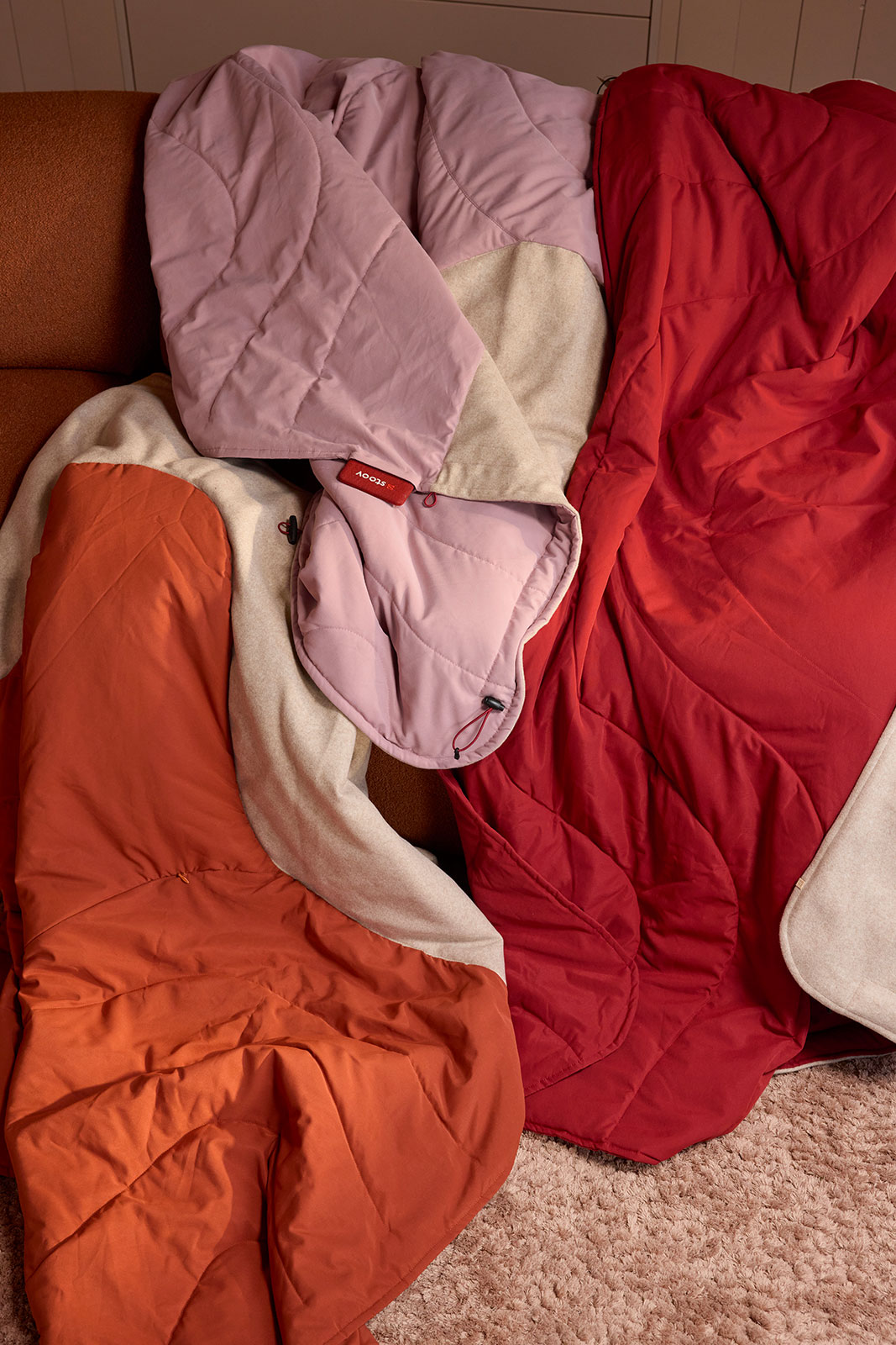 Stoov Huge Hug Heizdecke Original Earth Red S3