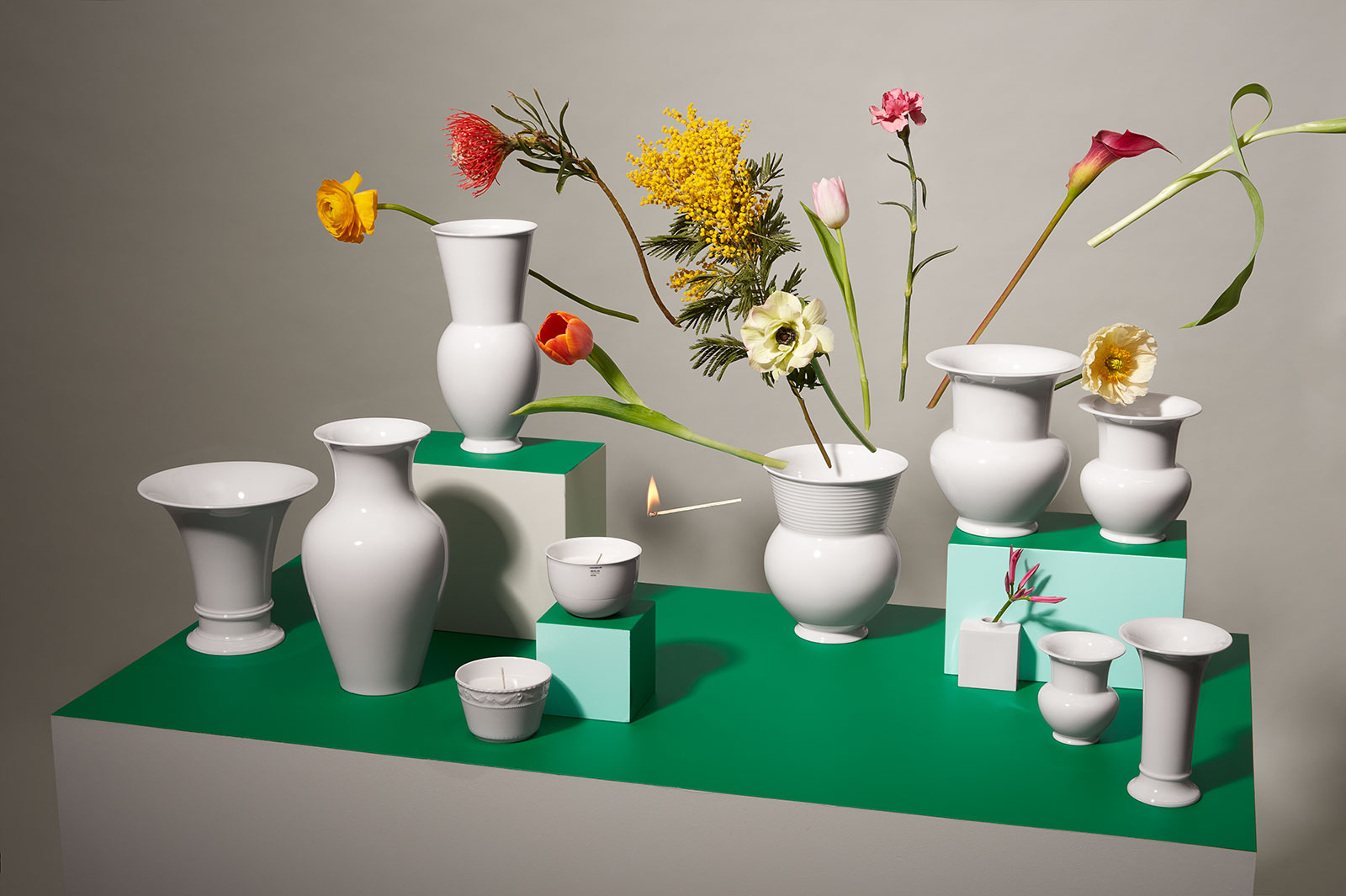 KPM - Berlin Vase Halle 20cm mit gerilltem Hals weiß