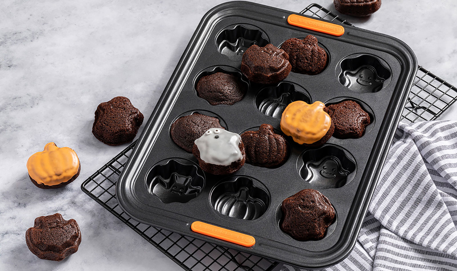 Le Creuset Halloweenform 12er antihaft