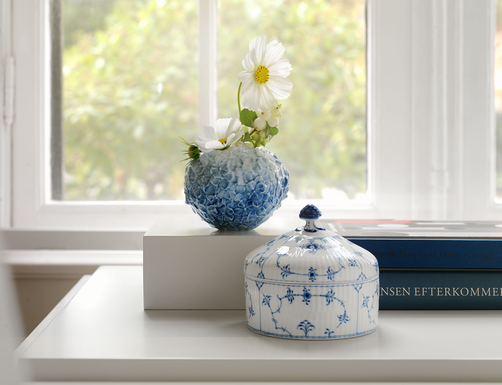 Royal Copenhagen Hortensien Vase hellblau